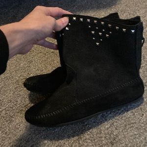 Minnetonka suede bootie